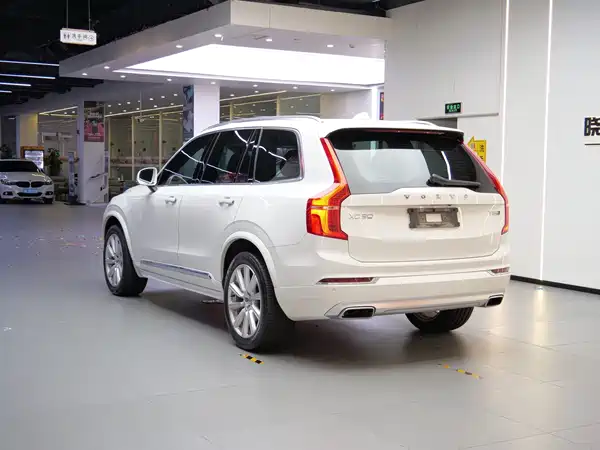Volvo XC90 2019