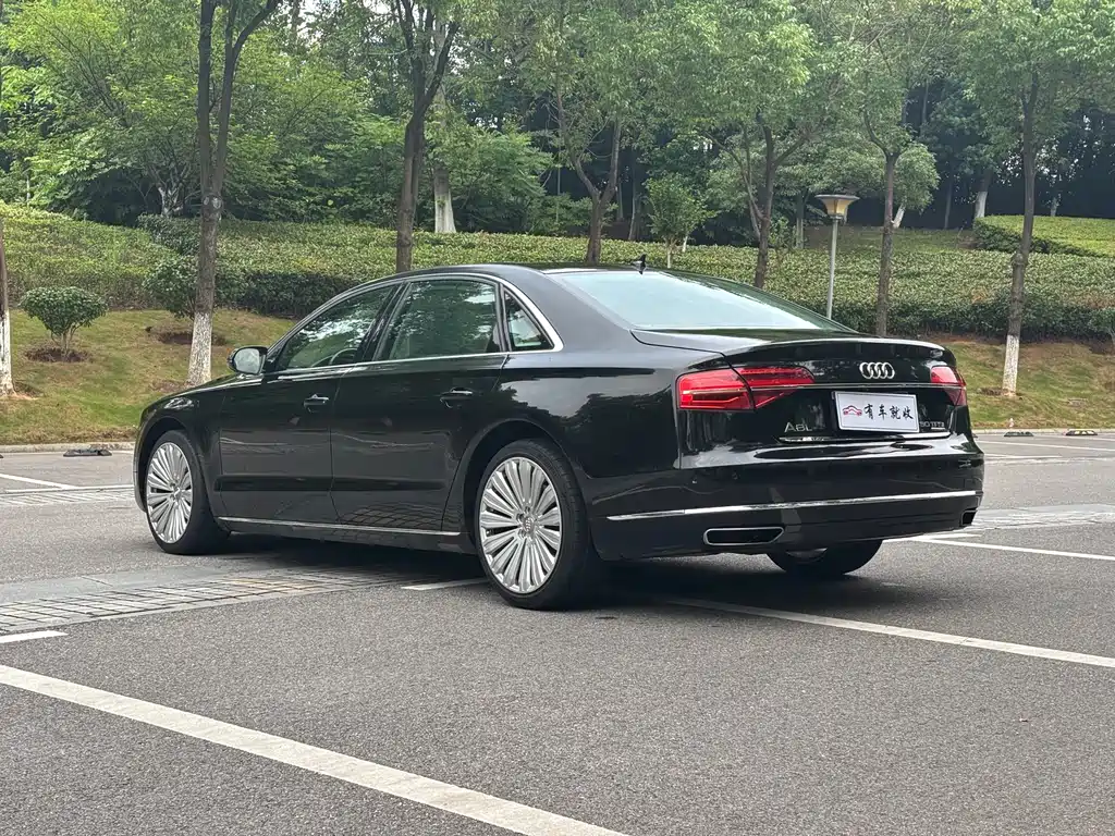 Audi A8 2014