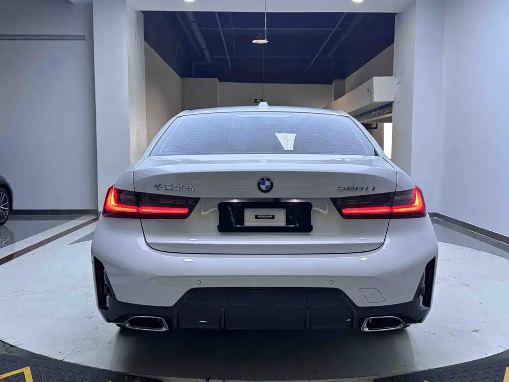 BMW 3 Series 2023