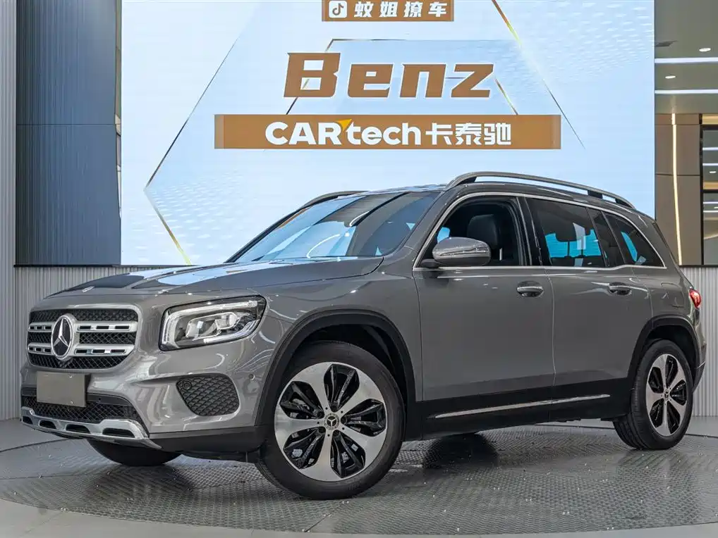 Mercedes-Benz GLB 2022 — фото 1