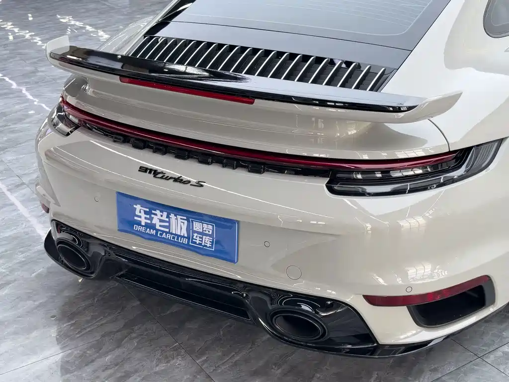 Porsche 911 2023 — фото 29