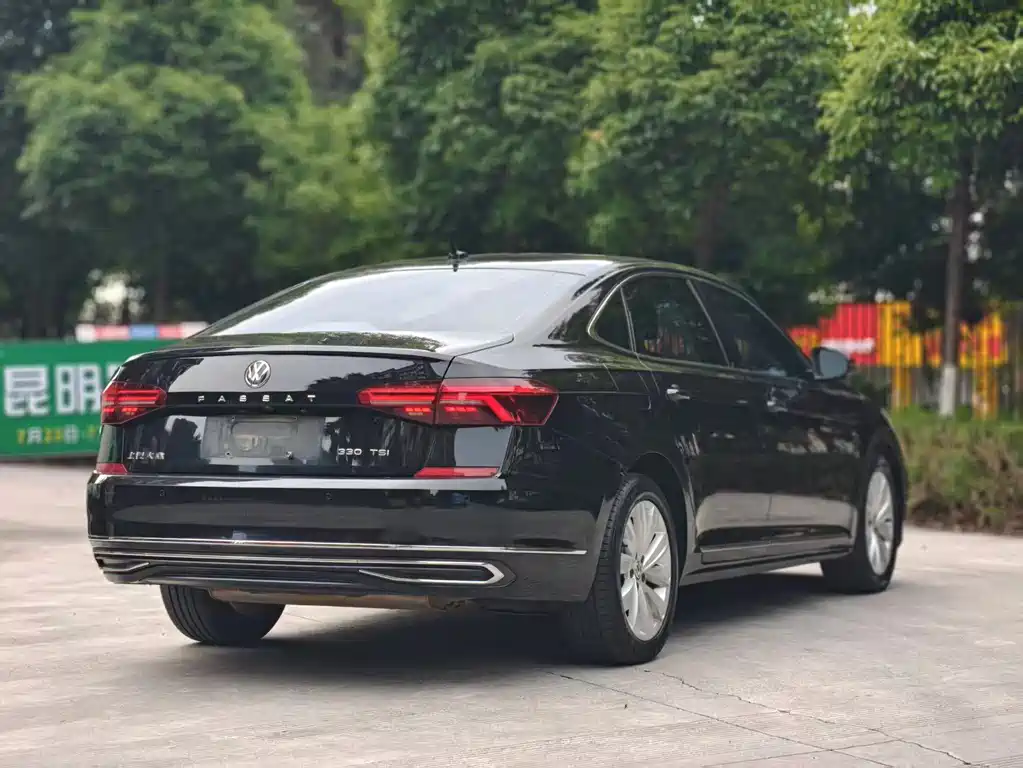 Volkswagen Passat 2020 — фото 11