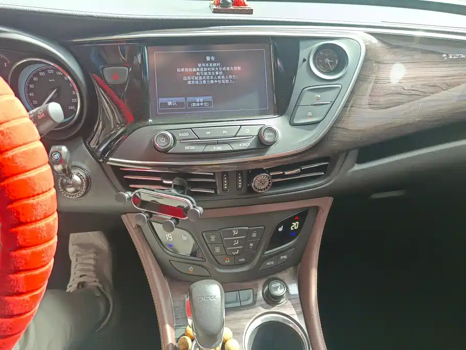 Buick Envision Plus 2017 — фото 13