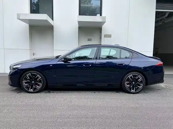 BMW i5 M60 2024
