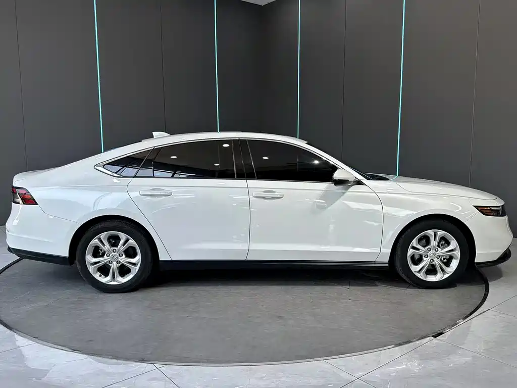 Honda Accord 2024