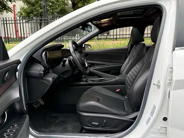 Hyundai Elantra 2020