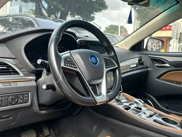 BYD Qin EV 2017