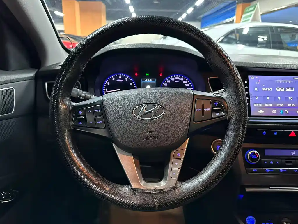 Hyundai Mistra 2014 — фото 10