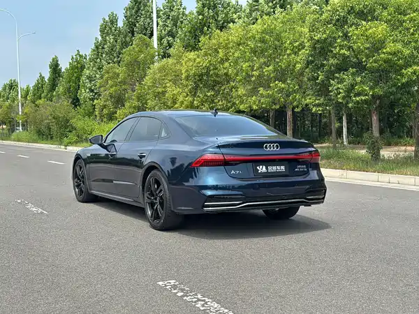 Audi A7L 2023