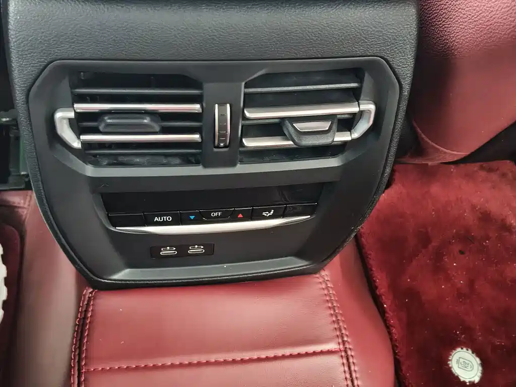 BMW 3 Series 2022 — фото 13