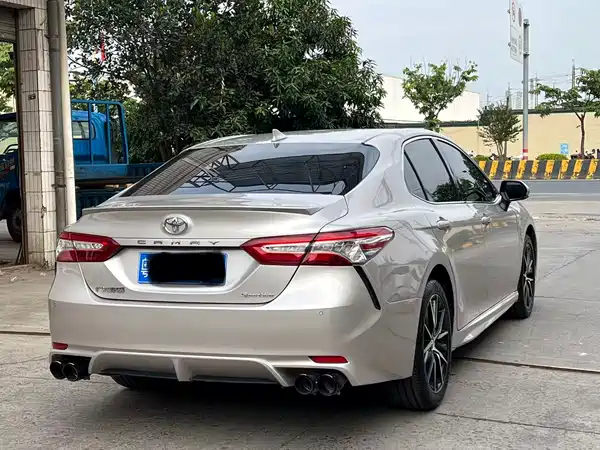 Toyota Camry 2021