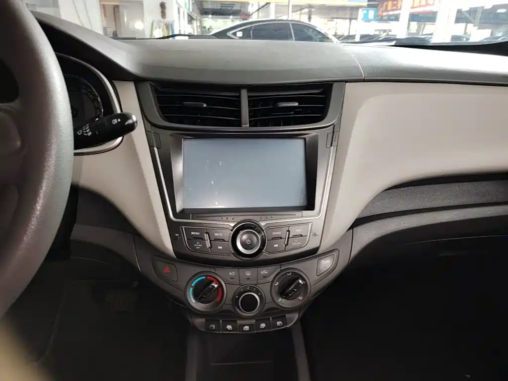 Chevrolet Sail 2015 — фото 13