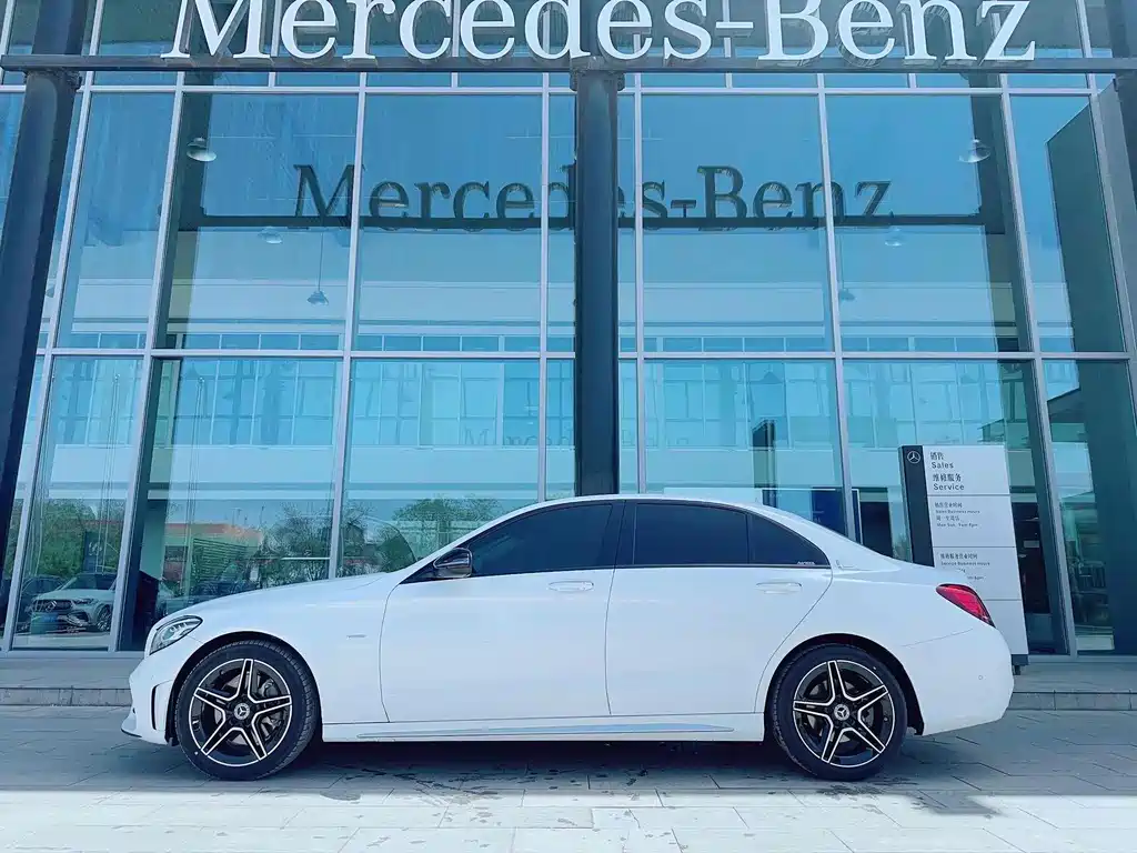 Mercedes-Benz C-Class 2020