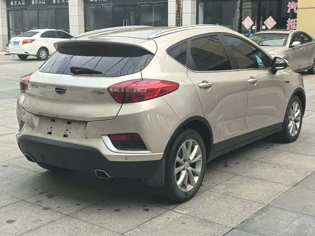 Geely Emgrand GS 2018 — фото 4