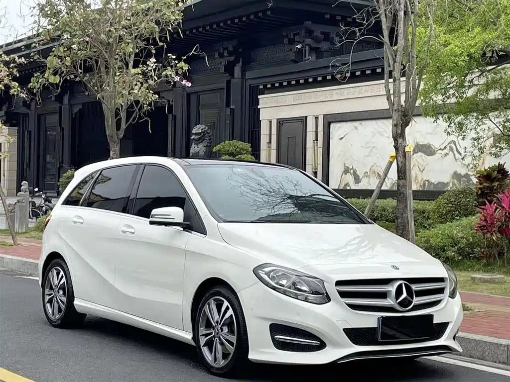 Mercedes-Benz B-Class 2018 — фото 23