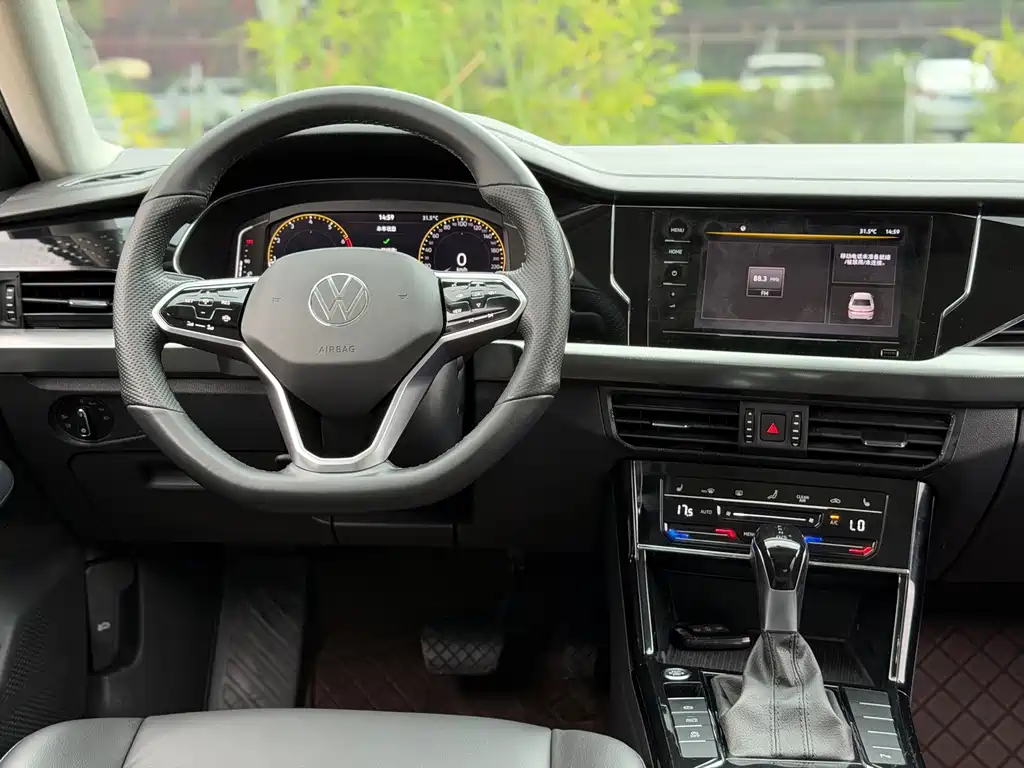 Volkswagen Passat 2022
