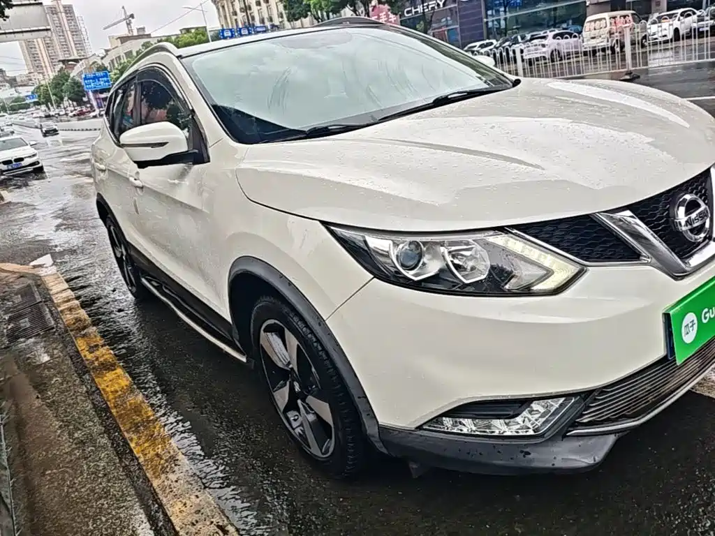 Nissan Qashqai 2015