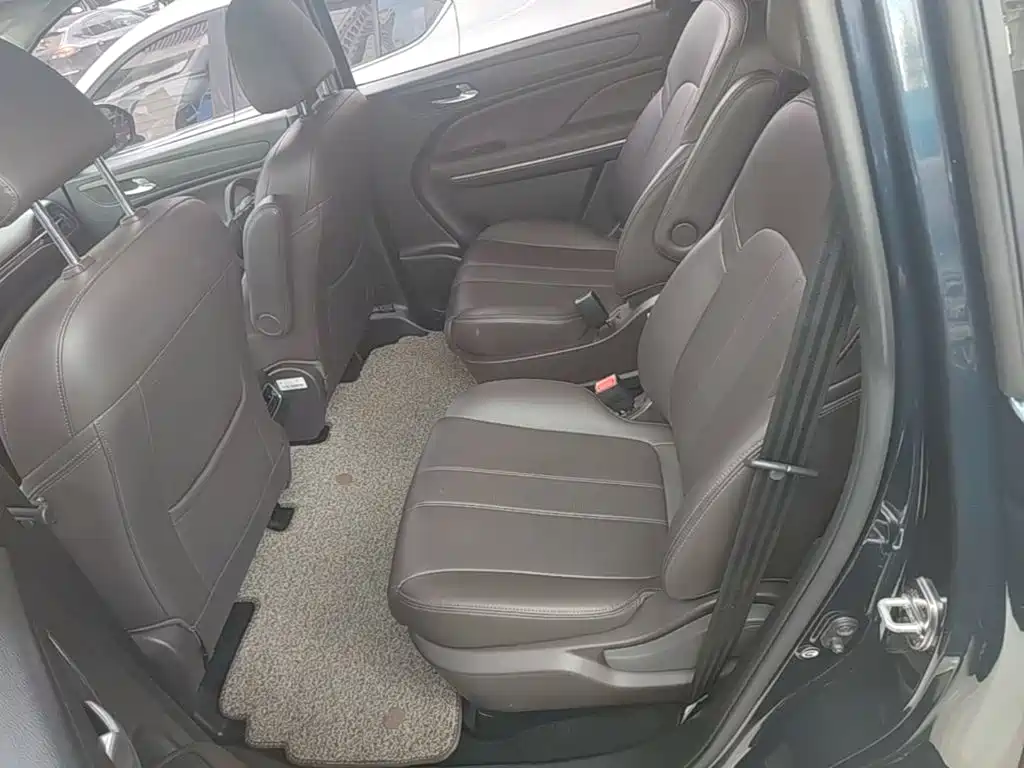 GAC Trumpchi M6 2021 — фото 17
