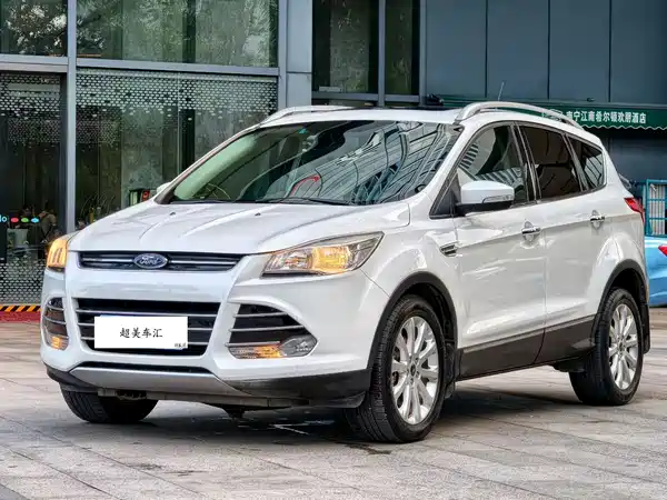 Ford Kuga 2014