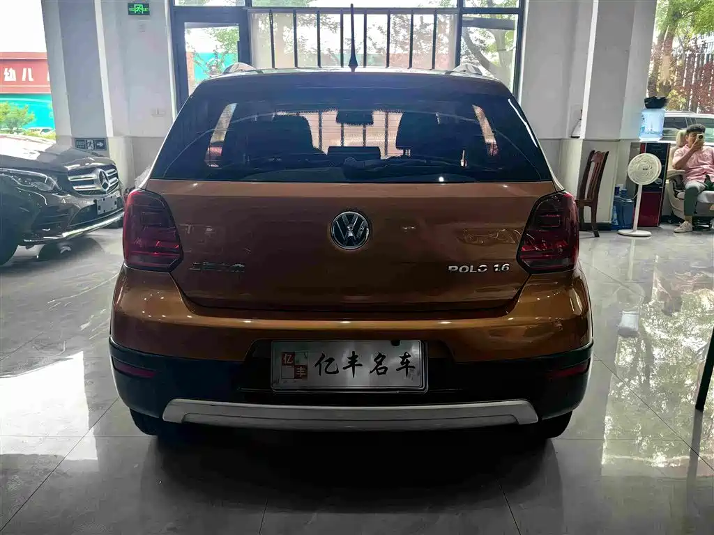 Volkswagen Polo 2015