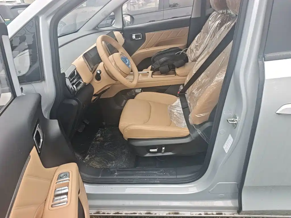 Wuling Starlight 730 EV 2025 — фото 22