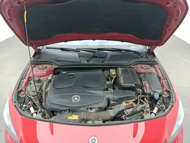 Mercedes-Benz CLA 2018 — фото 15