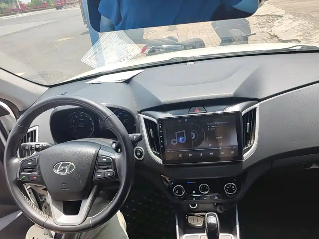 Hyundai ix25 2019 — фото 10