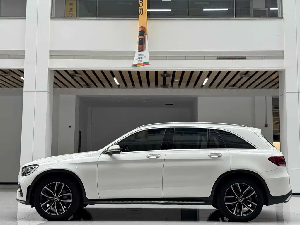 Mercedes-Benz GLC 2021 — фото 8