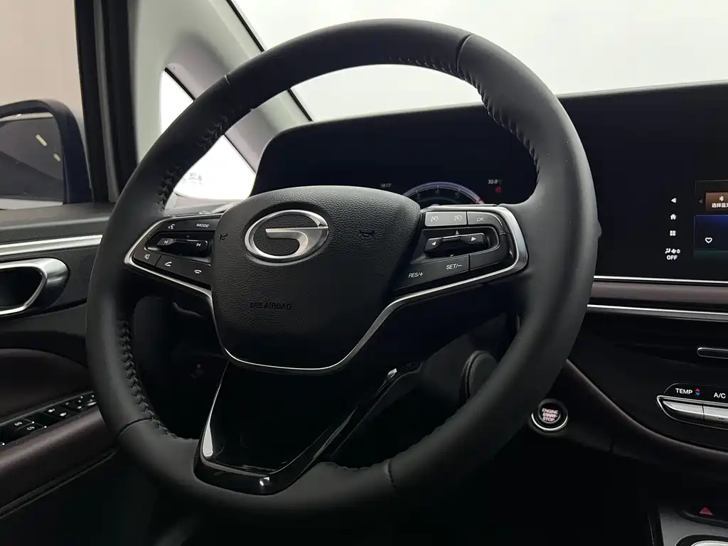 GAC Motor Trumpchi M6 2023 — фото 13