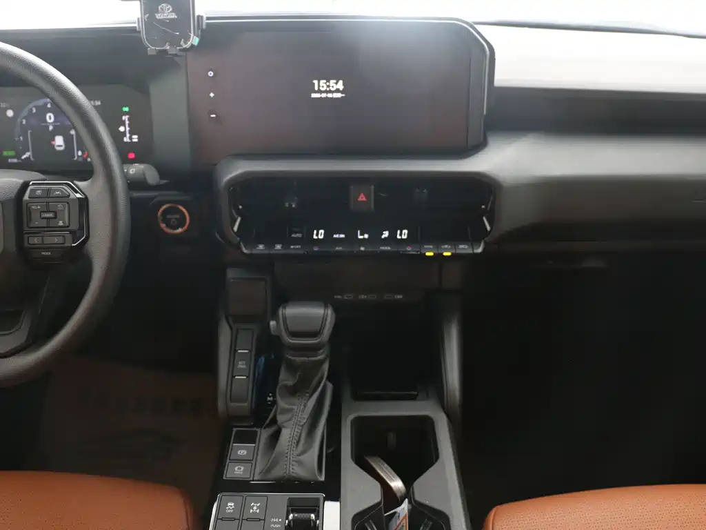 Toyota Prado 2024