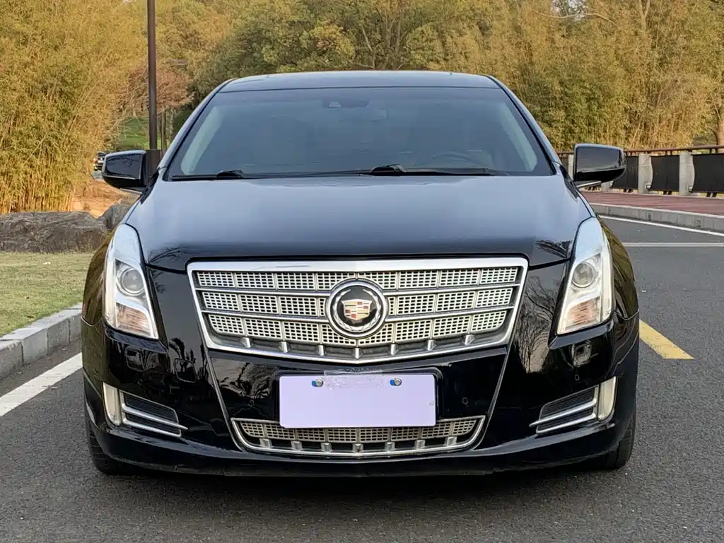 Cadillac XTS 2014 — фото 2