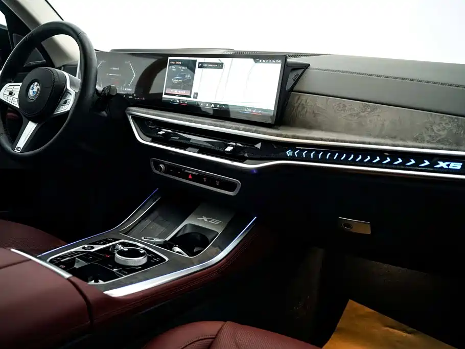 BMW X5 2025 — фото 23