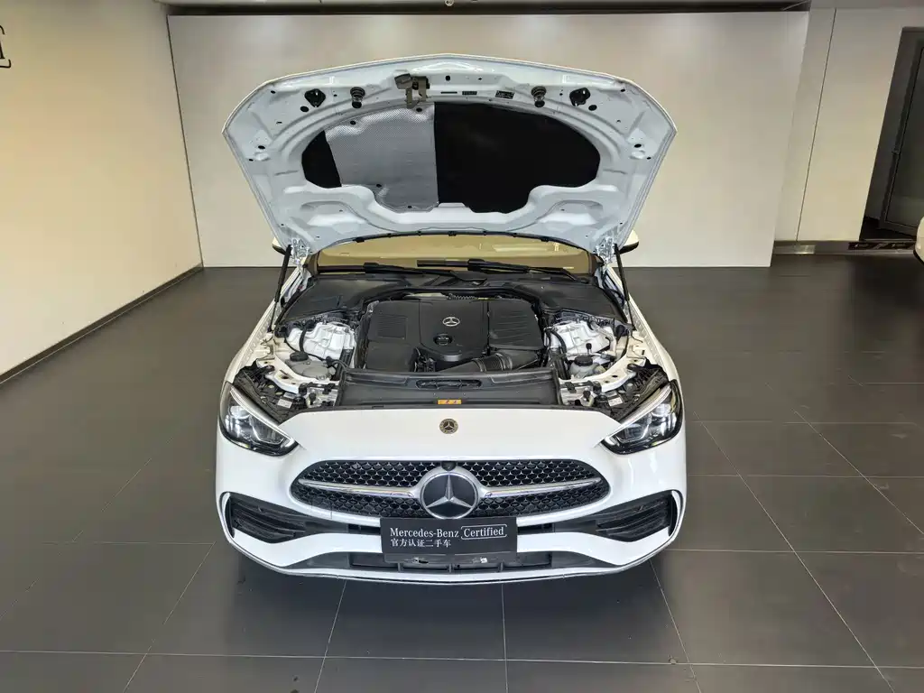 Mercedes-Benz C-Class 2025 — фото 18