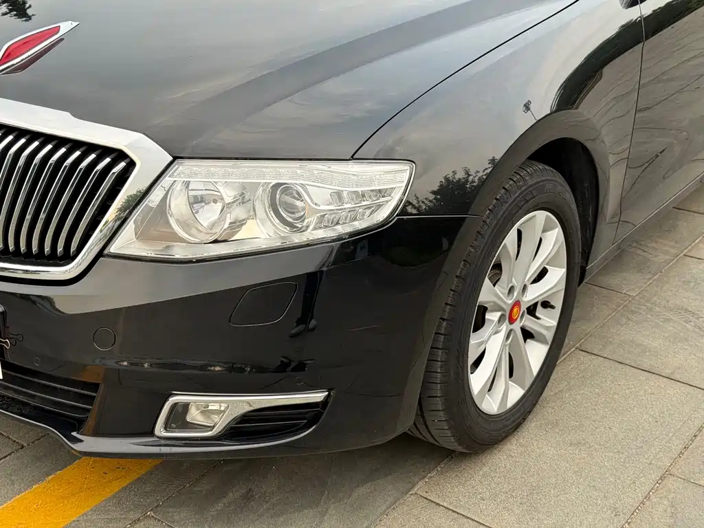 Hongqi H7 2015 — фото 4