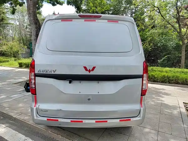 Wuling Hongguang V 2023