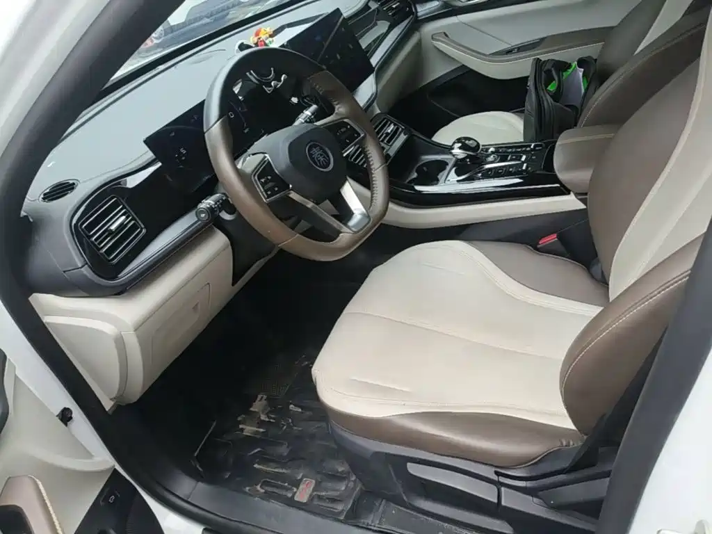 BYD Qin PLUS 2023 — фото 15