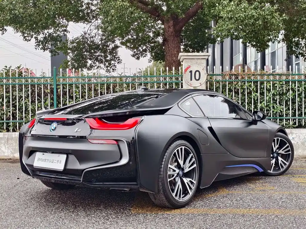 BMW i8 2018 — фото 4