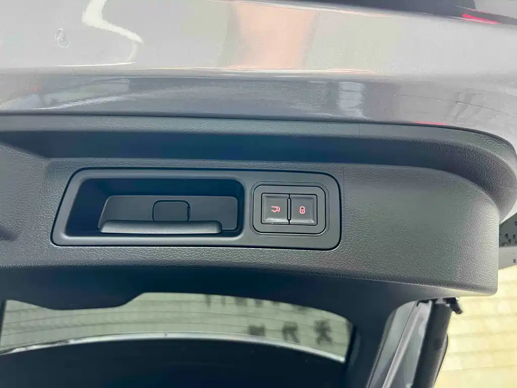 BYD PLUS New Energy 2023 — фото 30