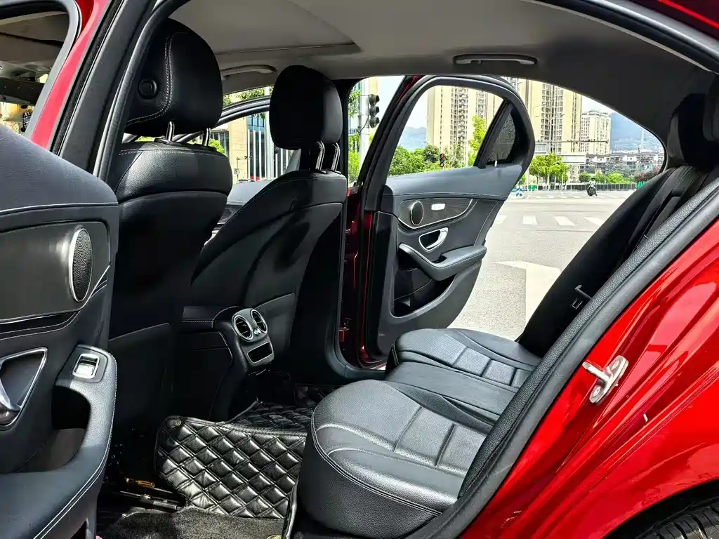 Mercedes-Benz C-Class 2020