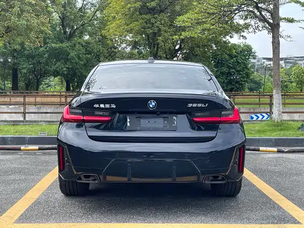 BMW 3 Series 2023