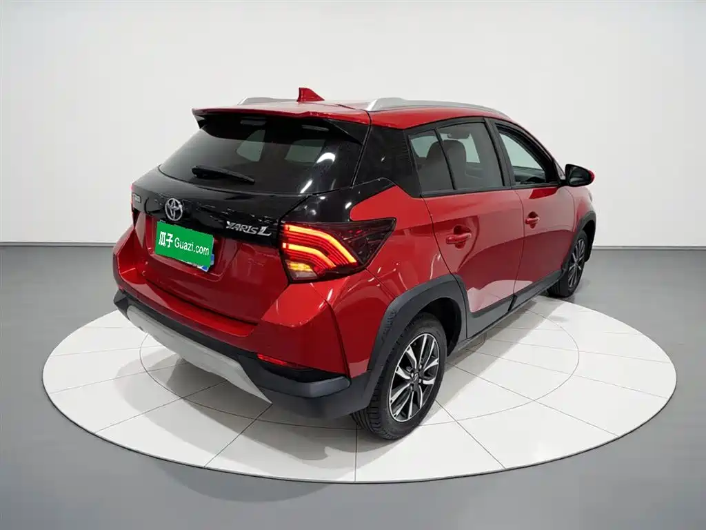 Toyota Yaris L 2020 — фото 6