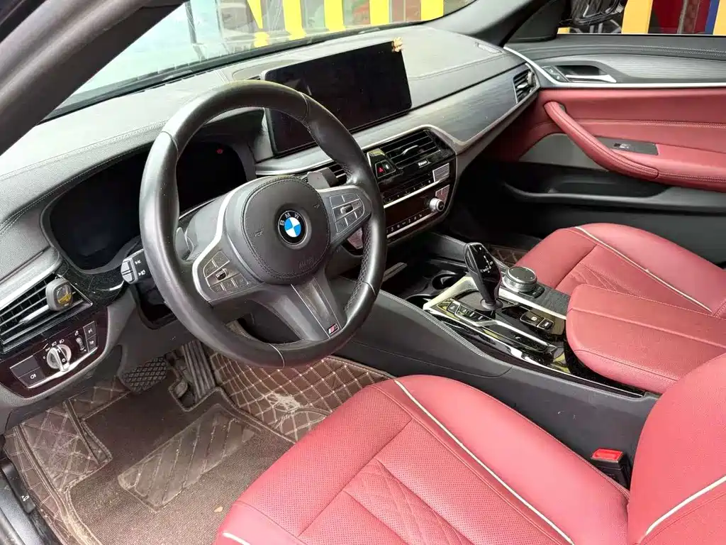 BMW 5 Series 2023