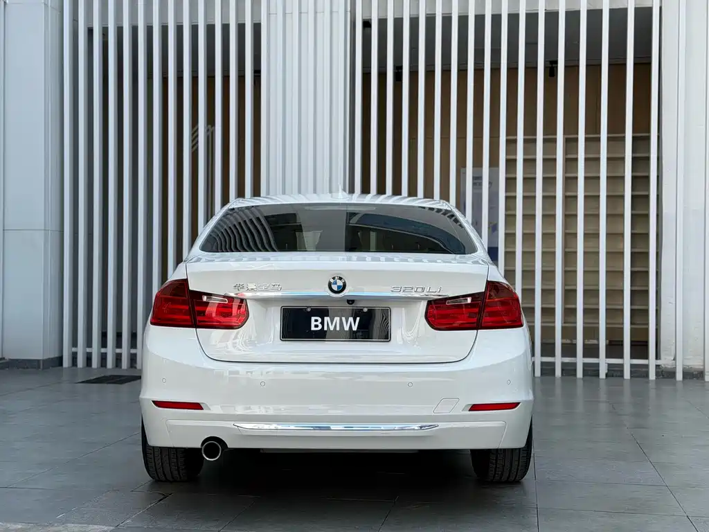 BMW 3 Series 2014 — фото 12