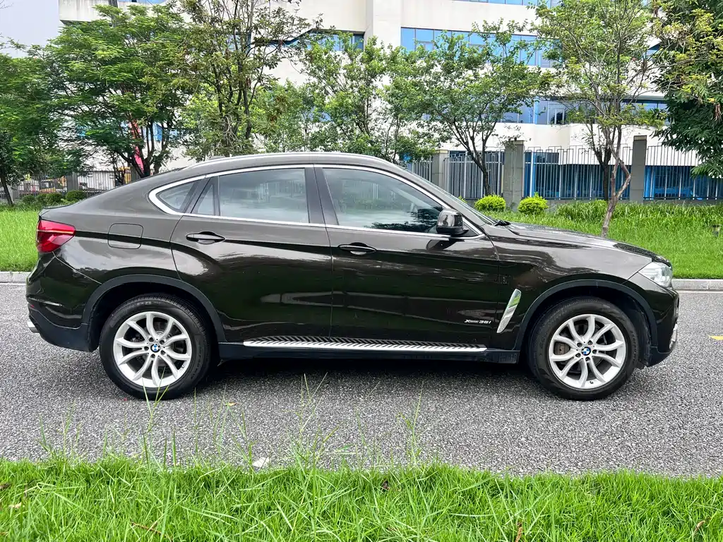 BMW X6 2015 — фото 25