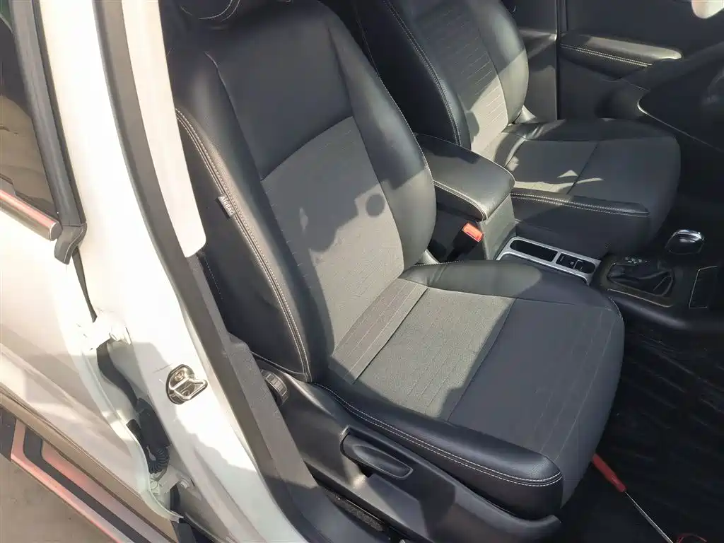 Volkswagen Tiguan 2018 — фото 25