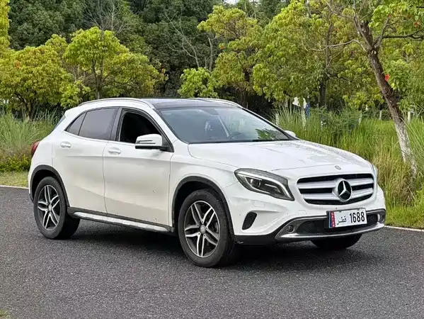 Mercedes-Benz GLA 2015