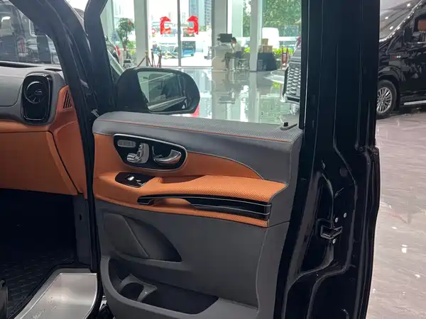 Mercedes-Benz Vito 2024