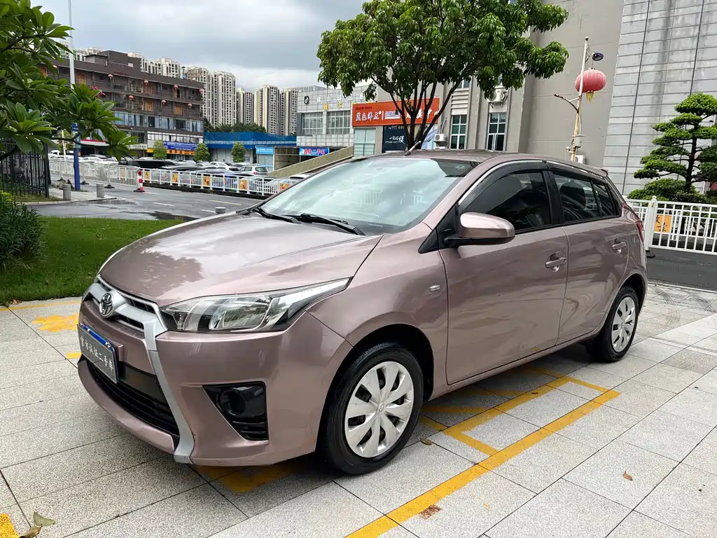 Toyota Yaris L 2016