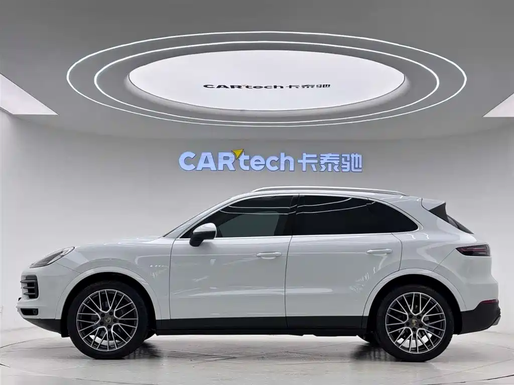 Porsche Cayenne 2020 — фото 10