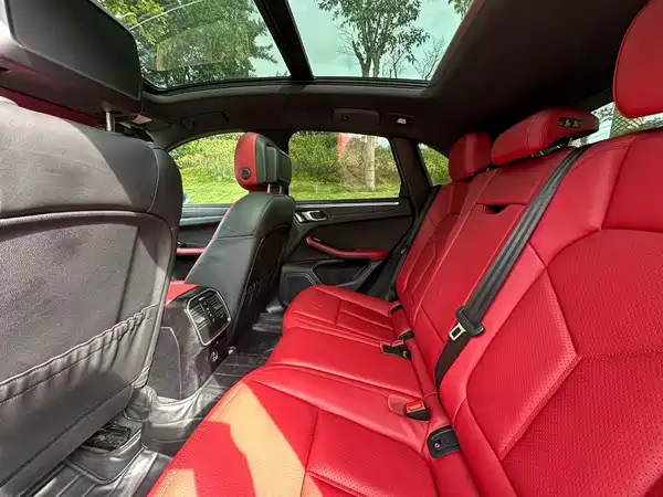 Porsche Macan 2020